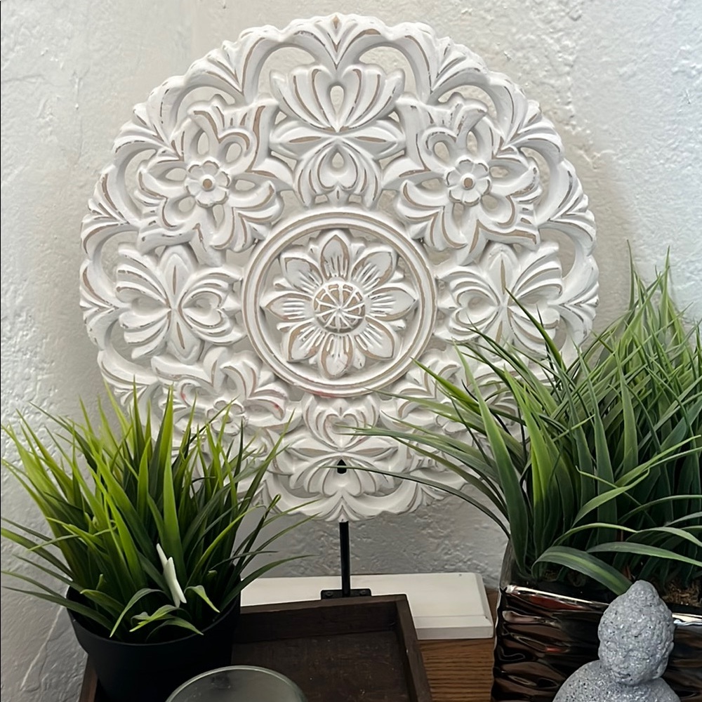 Elegant White Floral Wall Decor